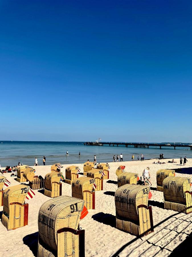 Moderne 3-Zi-Wohnung Mit Meerblick Direkt Am Strand Scharbeutz Eksteriør billede